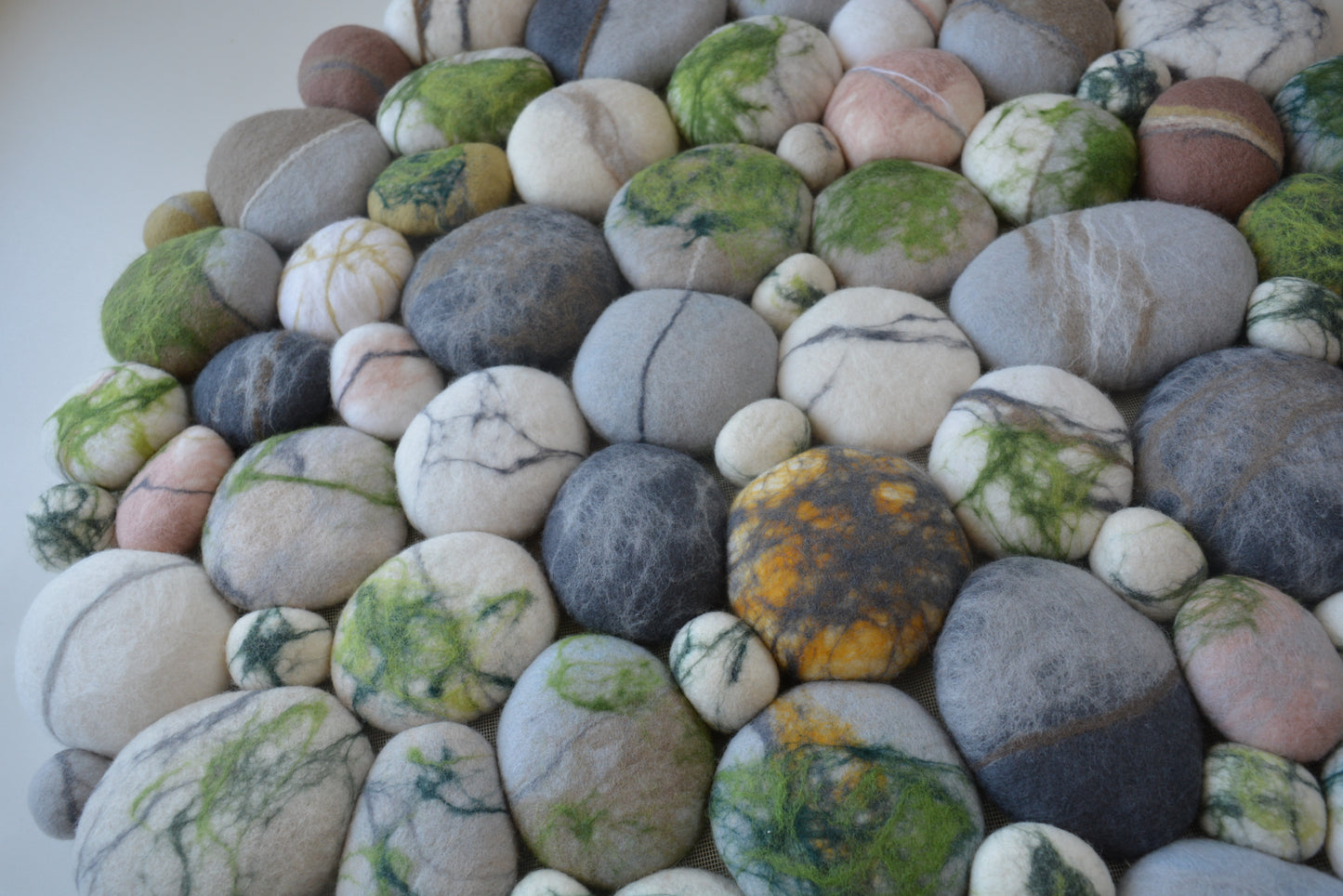 Moss stones